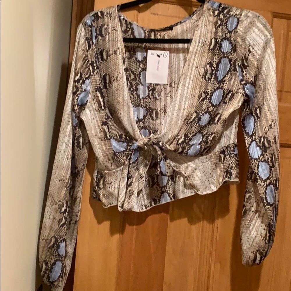 NWT Snake Skin Print Front Tie Cropped Top